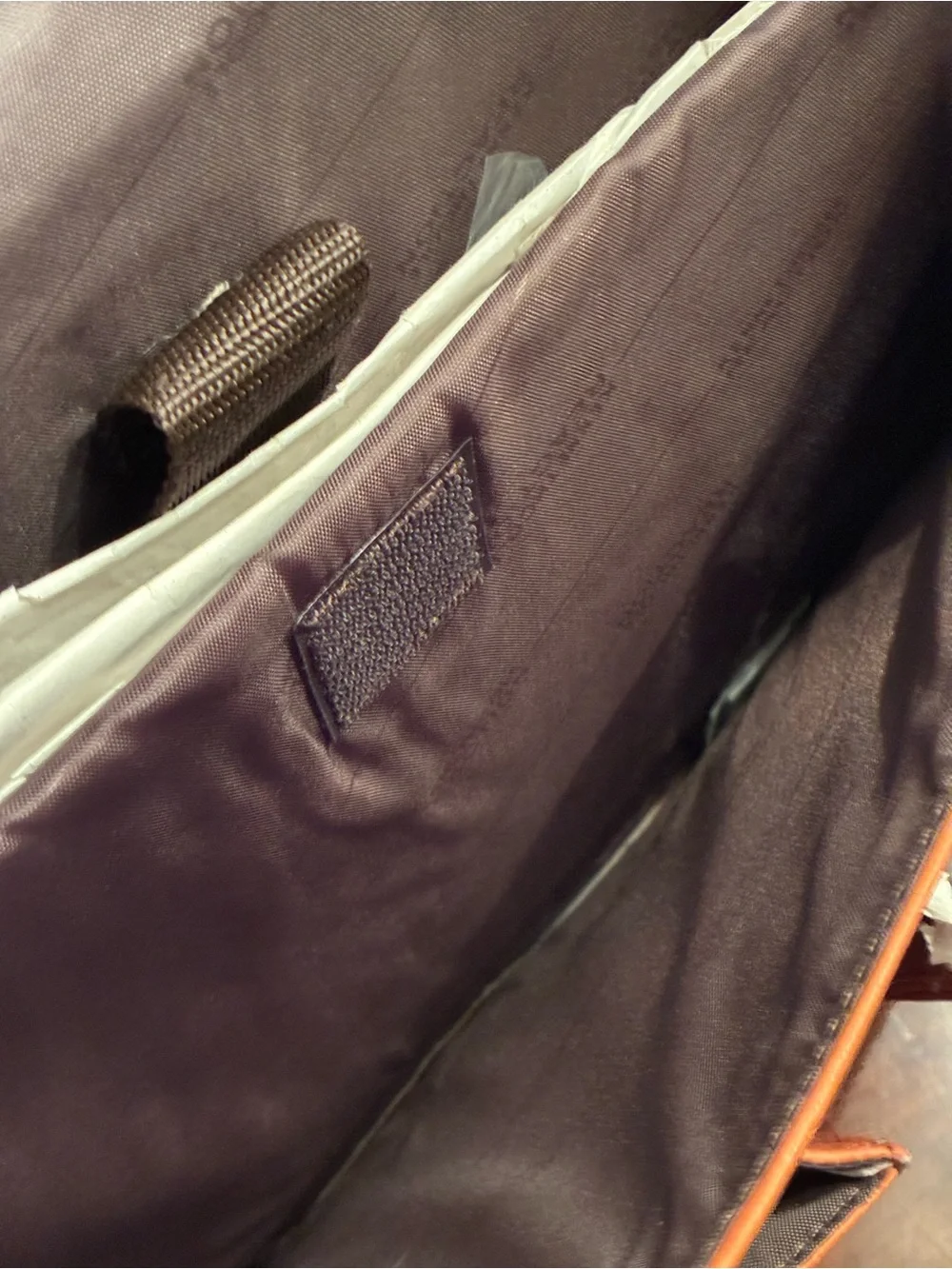 Kenneth Cole Reaction genuine leather